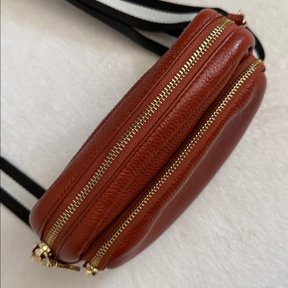 Pom Pom London | Mayfair Pebbled Leather Crossbody Bag B&W Stripe Strap Brown - Picture 6 of 15